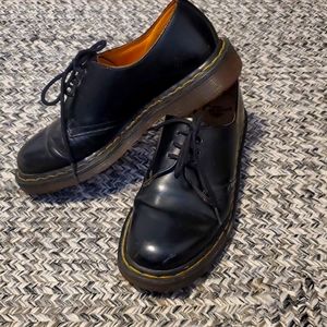Doc Martens (3 Hole)
